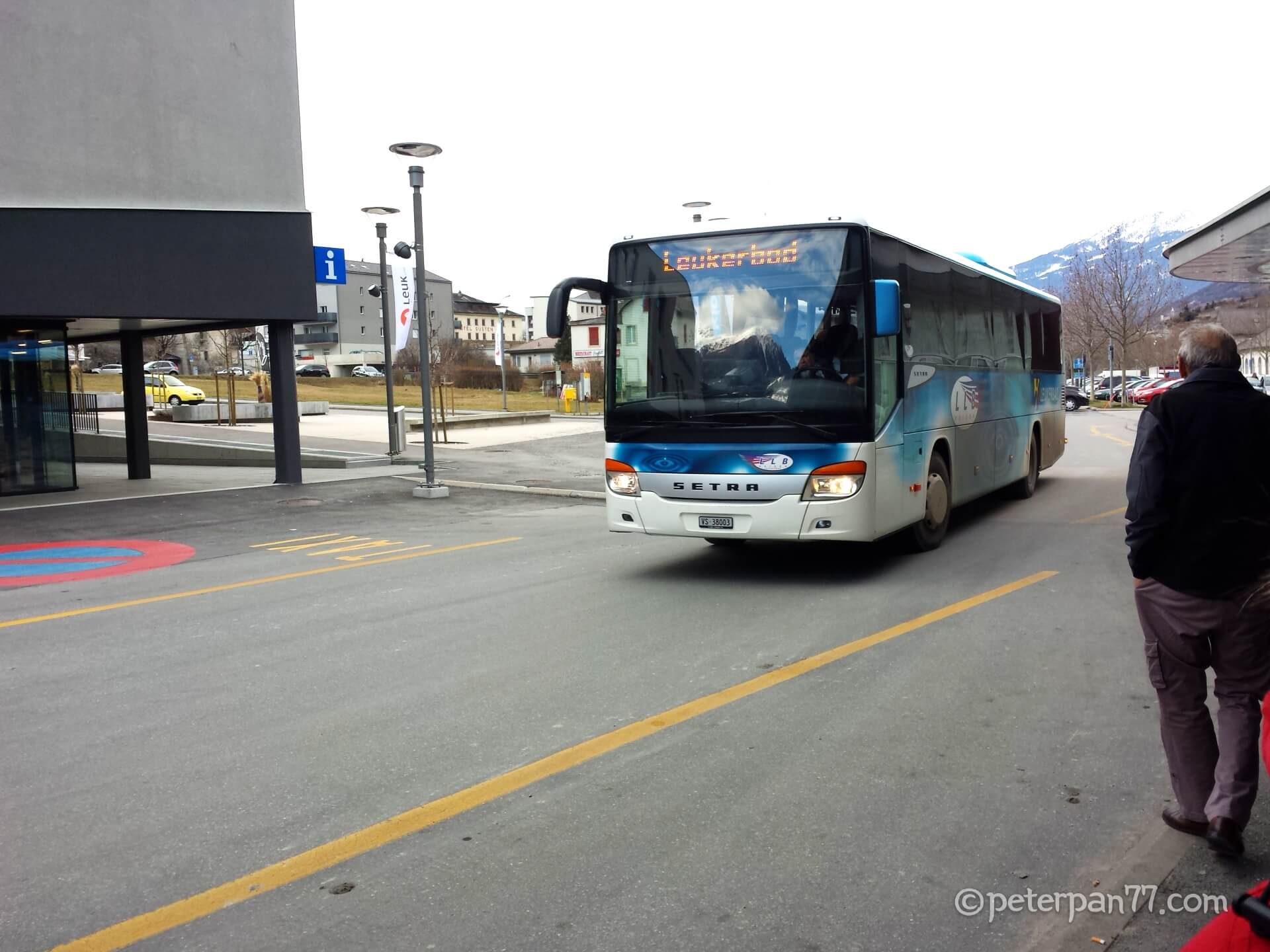 로이커바트 버스